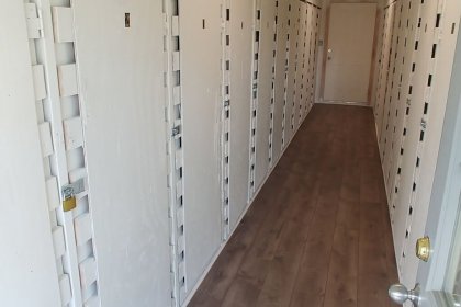 Storage unit hallway - Boulder CO apartments with storage unis!
