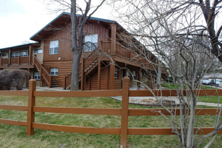 Well maintained and prettily landscaped apartments near University of Colorado.